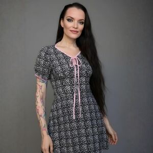 Love + Harmony Dreamers You Know Floral Dress w/ Pink Trim – Petal Pulse Edition